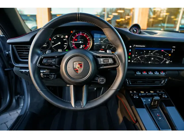 Porsche 911 3.0 Targa 4 GTS 2023 Benzine 4