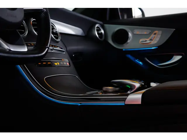 Mercedes-Benz C-Klasse Cabrio 200 AMG Line 2018 Benzine 9