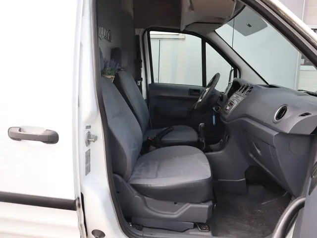 Ford Transit Connect T230L 1.8 TDCi Trend 2013 Diesel 10