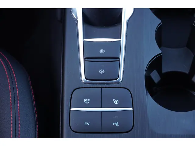 Ford Kuga 2.5 PHEV ST-Line X 2023 Hybride Benzine 29