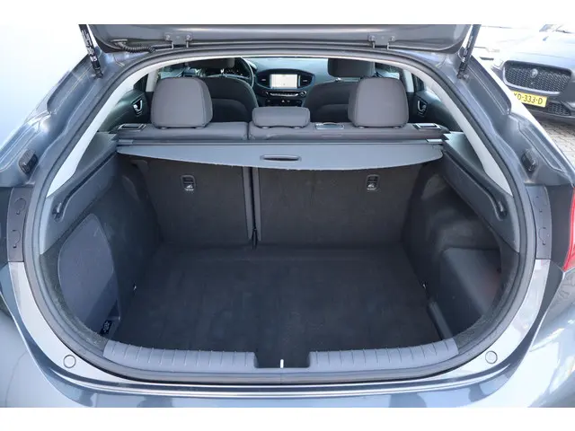 Hyundai IONIQ 1.6 GDi Comfort 2017 Hybride Benzine 16