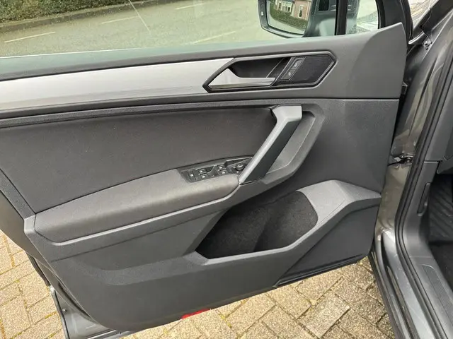Volkswagen Tiguan 1.5 TSI ACT Comfortline 2019 Benzine 10