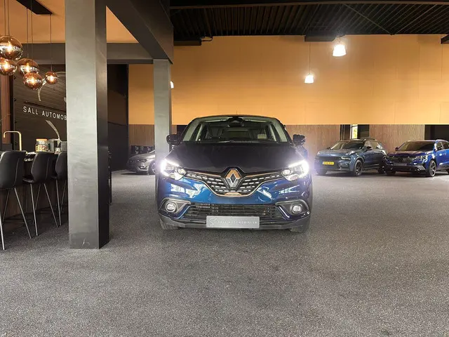 Renault Scénic 1.3 TCe Initiale Paris 2019 Benzine 26
