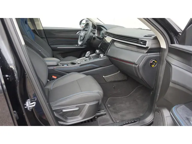 Lynk & Co 01 1.5 PHEV 2023 Hybride Benzine 11