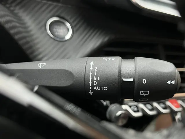 Peugeot e-2008 EV Allure Pack 50 kWh 2021 Elektrisch 22