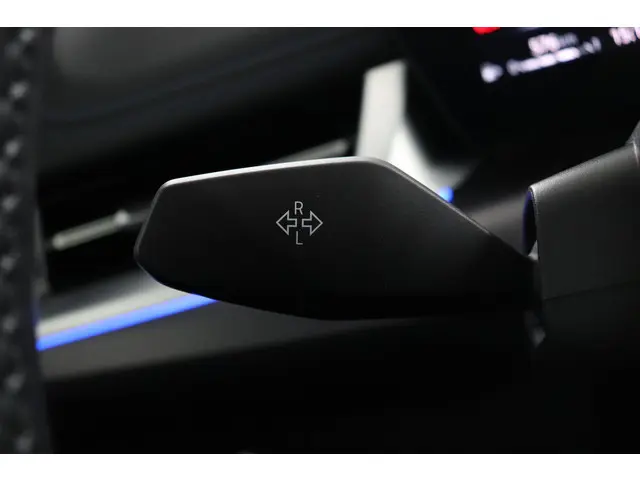 BMW X1 sDrive18i 2023 Benzine 25