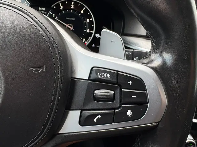 BMW 5 Serie Touring 520i High Executive 2018 Benzine 18