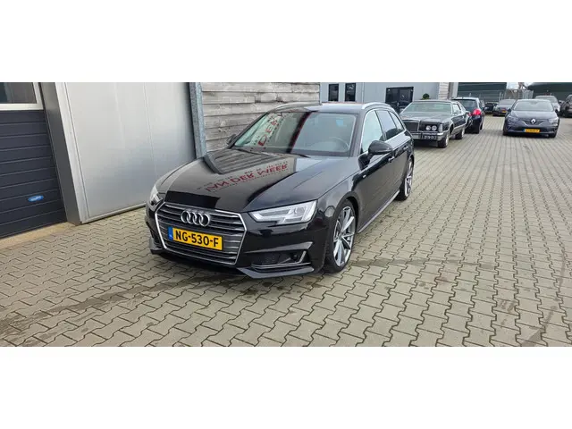 Audi A4 Avant 2.0 TDI Sport Pro Line S 2016 Diesel 26