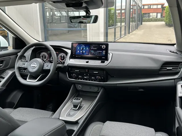 Nissan QASHQAI 1.3 MHEV Xtronic N-Connecta 2025 Benzine 4