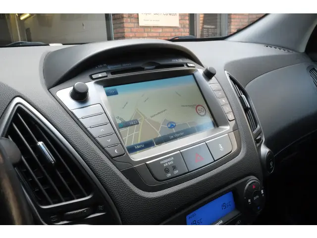 Hyundai ix35 1.6i GDI i-Vision 2014 Benzine 9