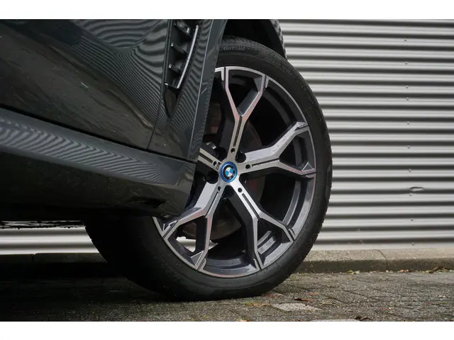 BMW X5 xDrive50e 2023 Hybride Benzine 26