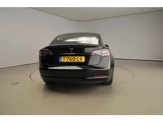 Tesla Model 3 Standard RWD Plus 60 kWh 2023 Elektrisch 6