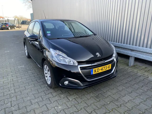 Peugeot 208 1.2 PureTech Blue Lease 2016 Benzine 14