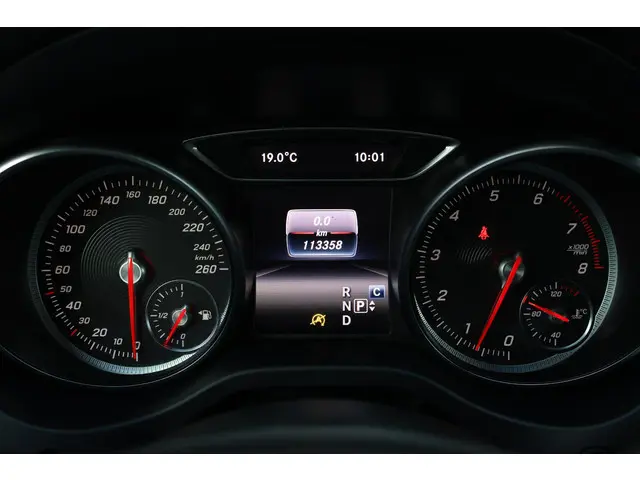 Mercedes-Benz CLA 250 Sport 4MATIC 2017 Benzine 16