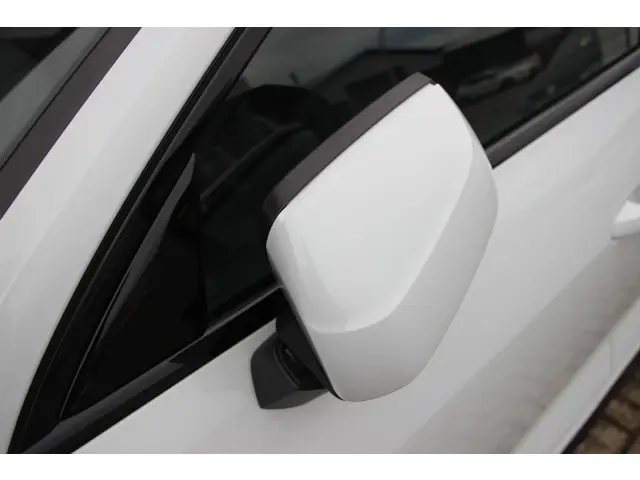 Audi Q3 Sportback 35 TFSI S Edition 2023 Benzine 28