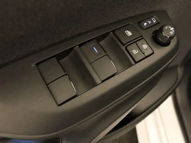 Toyota Yaris 1.5 Hybrid Bi-Tone 2022 Hybride Benzine 16