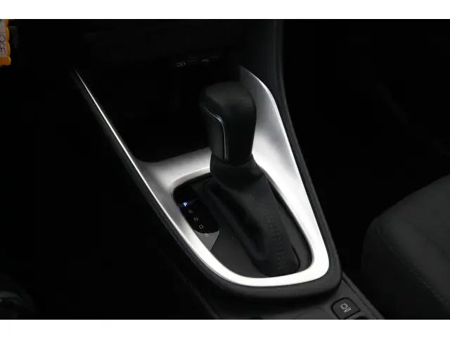 Toyota Yaris 1.5 Hybrid 115 Active 2024 Hybride Benzine 19