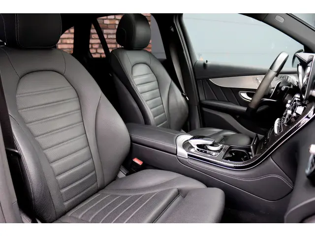 Mercedes-Benz GLC AMG 43 4MATIC | 2018 Benzine 6
