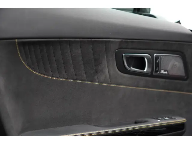 Mercedes-Benz AMG GT 4.0 R 2017 Benzine 57