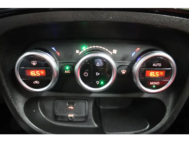 Fiat 500L 0.9 TwinAir Easy 2014 Benzine 9