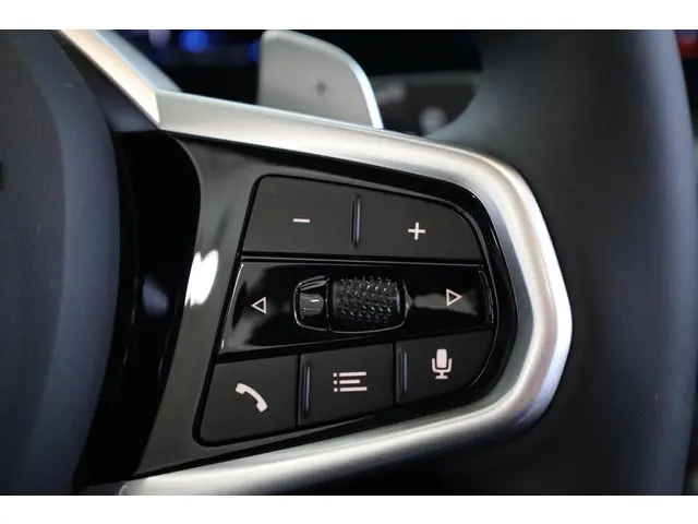 BMW 3 Serie Touring 330e 2025 Hybride Benzine 24