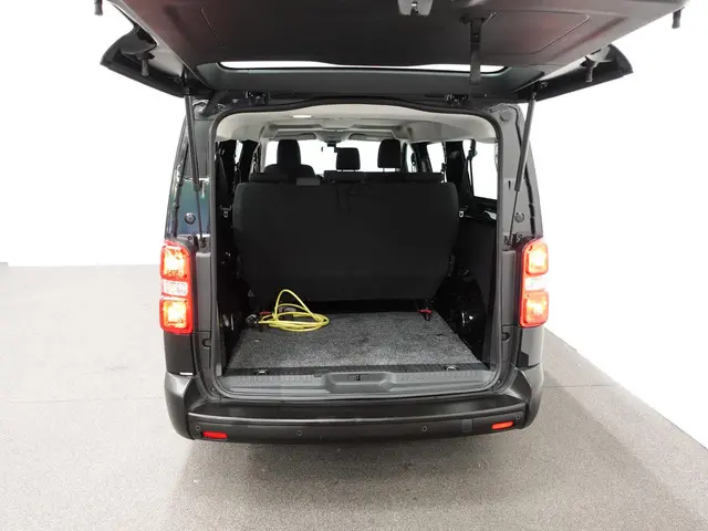 Opel Vivaro-e Combi L3H1 75 kWh 2022 Elektrisch 10