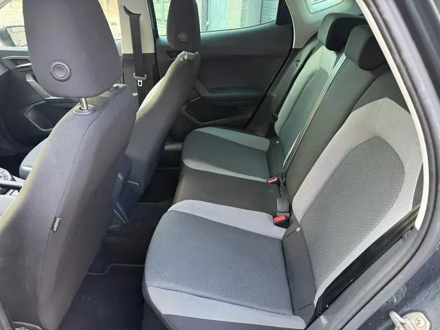 SEAT Ibiza 1.0 TSI Flex 2021 Benzine 12