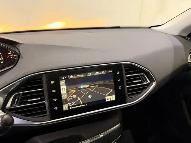Peugeot 308 HB 1.2 Blue Lease Exe. Pano 2016 Benzine 8
