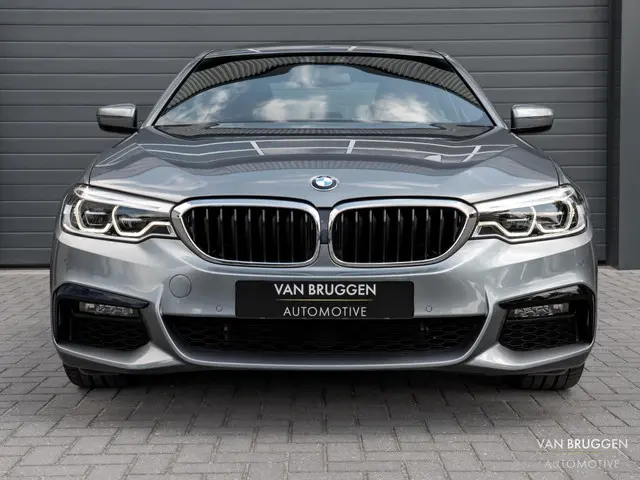 BMW 5 Serie 520i High Executive M-Sport 2019 Benzine 6