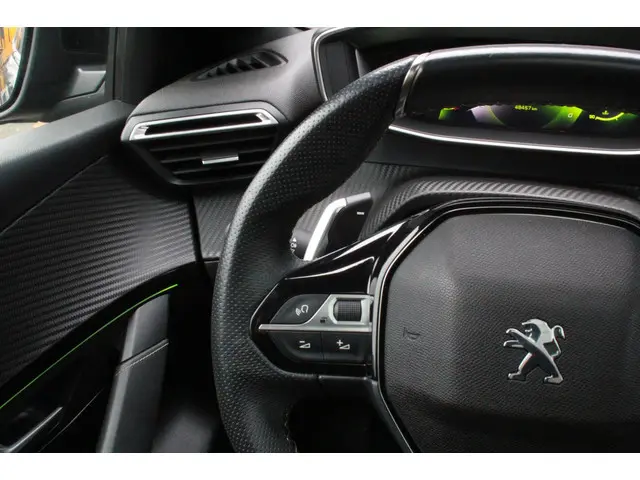 Peugeot 208 1.2 PureTech GT-Line 2020 Benzine 23