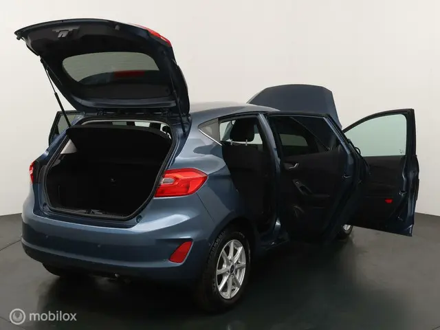 Ford Fiesta 1.0 EcoBoost Hybrid Active X 2021 Benzine 21
