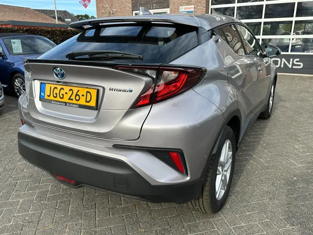 Toyota C-HR 1.8 Hybrid Executive 2022 Hybride Benzine 6