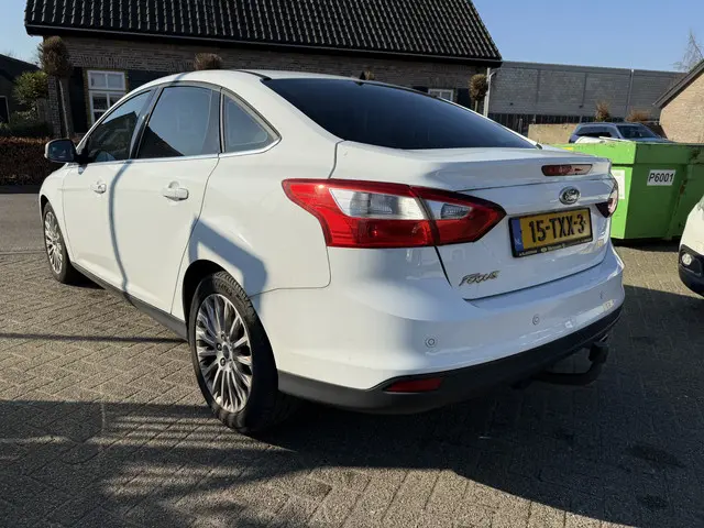 Ford Focus 1.6 150PK EcoBoost TITANIUM 2012 Benzine 5