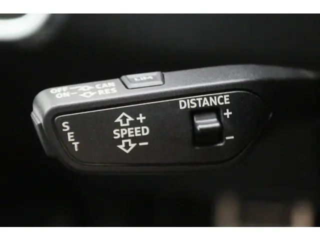 Audi RS6 Avant 4.0 TFSI Quattro 600 PK 2020 Benzine 53