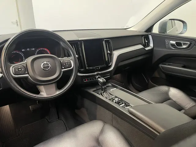 Volvo XC60 2.0 T5 250pk AUT8 AWD Momentum 2018 Benzine 6