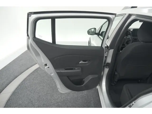 Dacia Sandero Stepway TCe 90 Expression 2024 Benzine 63