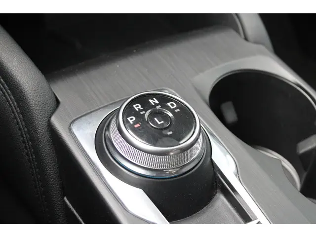 Ford Kuga 2.5 PHEV Titanium 2022 Hybride Benzine 27