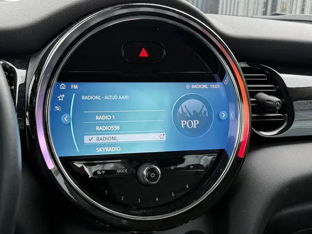 MINI Cooper One 1.5 Business Edition 2021 Benzine 22