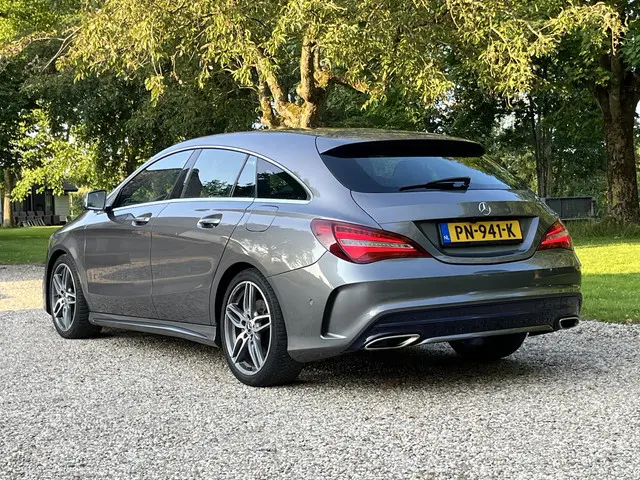 Mercedes-Benz CLA 180 AMG Line 2017 Benzine 5