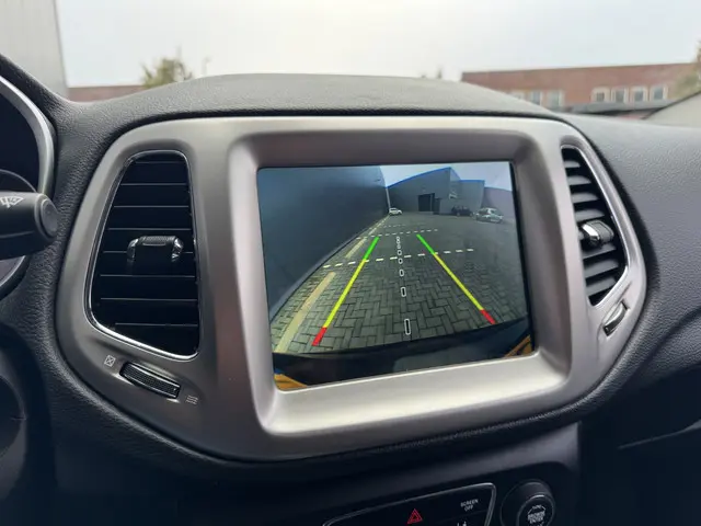 Jeep Compass 1.4 MultiAir Longitude 2018 Benzine 38