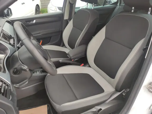 Škoda Fabia 1.0 TSI 70kW Greentech Ambition 2018 Benzine 12