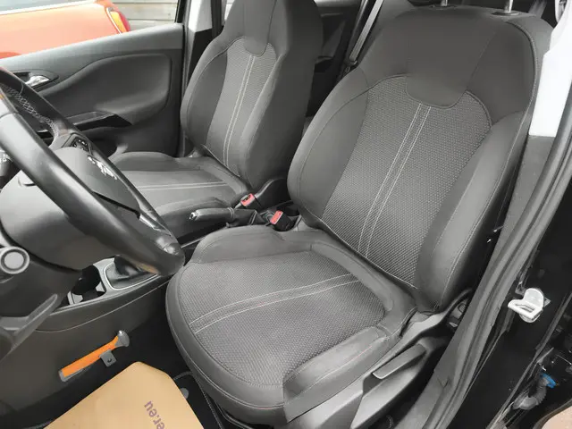 Opel Corsa-e 1.4 Online Edition 2018 Benzine 15