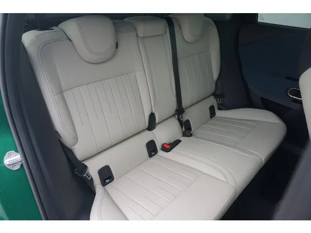 MINI Aceman SE 2025 Elektrisch 10