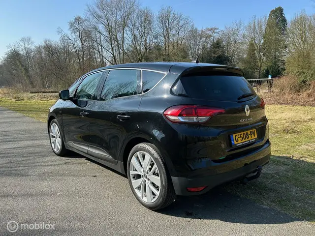 Renault Scénic 1.3 TCe Limited automaat 2018 Benzine 4