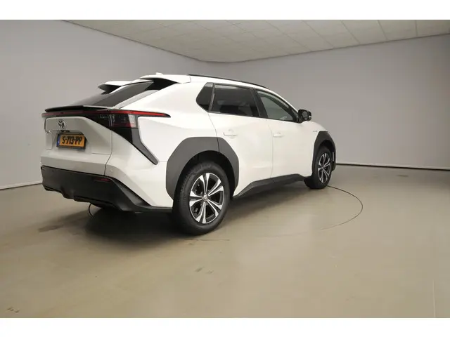 Toyota bZ4X 2