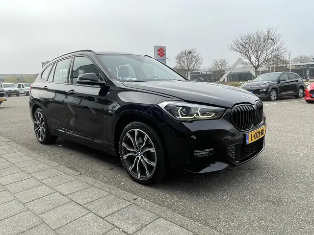 BMW X1 xDrive25e eDrive Edition 2021 Hybride Benzine 2