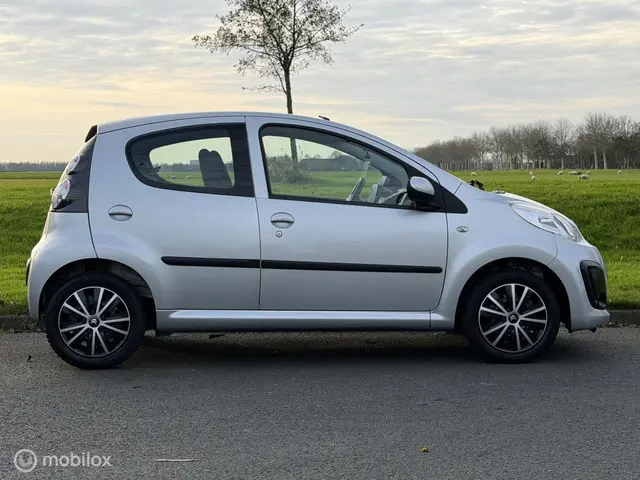 Citroën C1 1.0 Tendance | Bluetooth | NW APK | 2013 Benzine 9