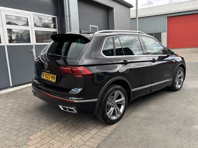 Volkswagen Tiguan 1.5 TSI R-Line Business+ 2021 Benzine 6