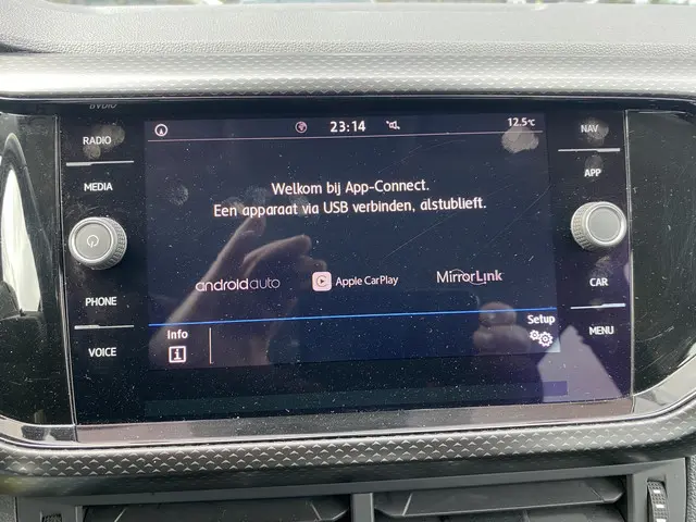 Volkswagen T-Cross 1.0 TSI Life 2020 Benzine 25