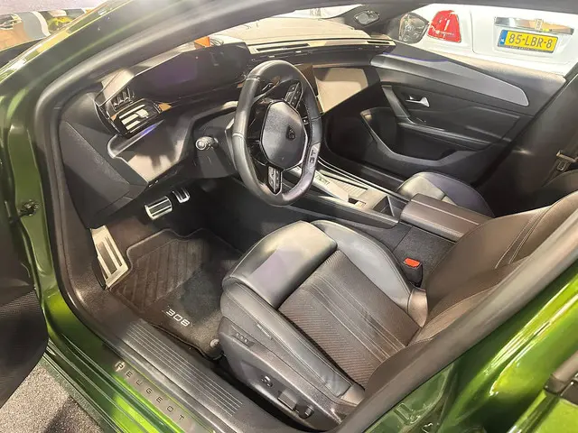 Peugeot 308 1.2 PureTech GT 2021 Benzine 29